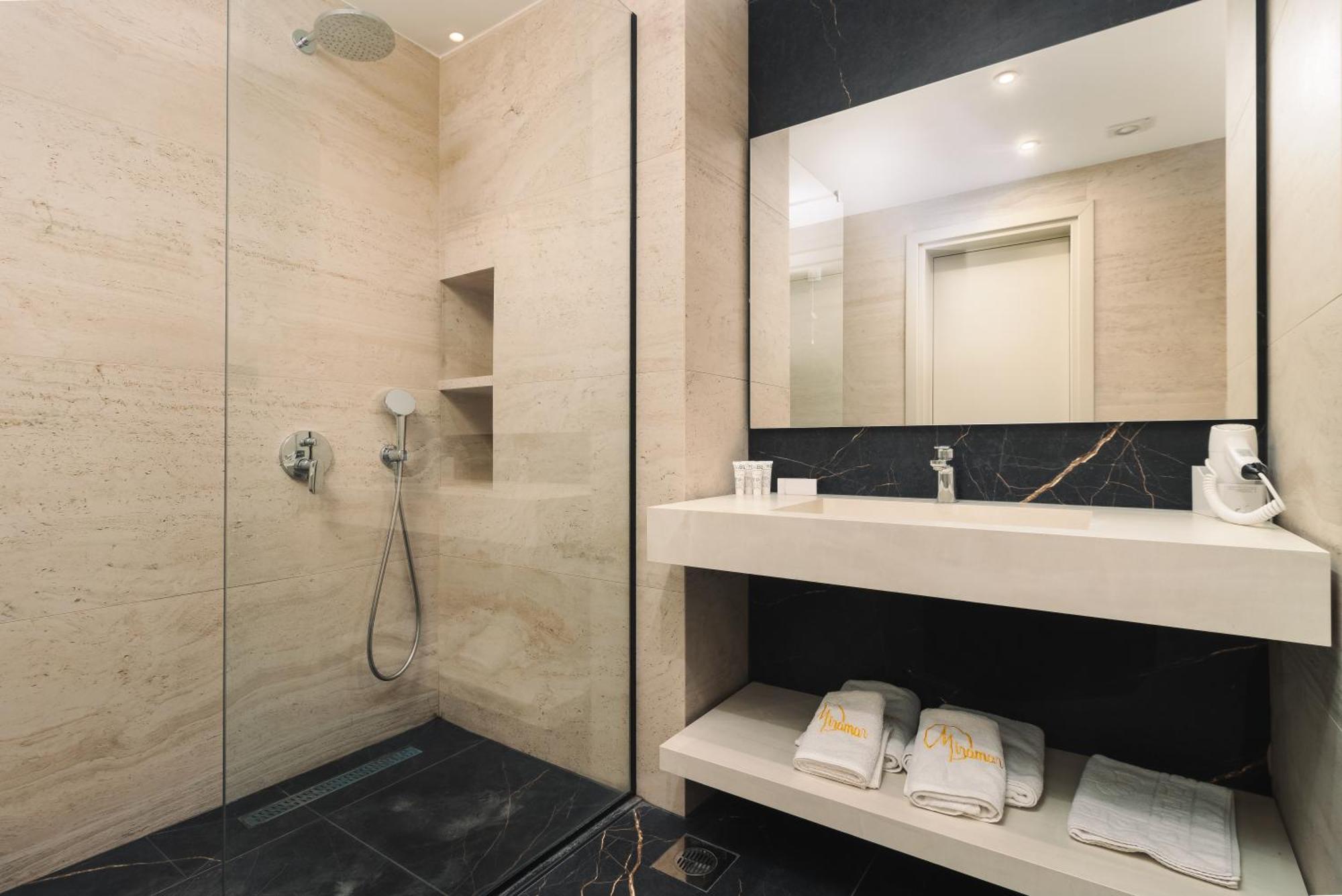Hotel Miramar à Ulcinj Extérieur photo